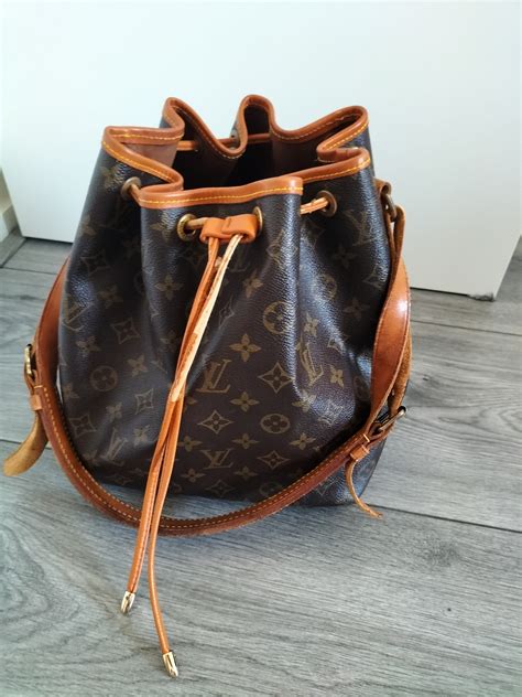 louis vuitton damestas|Louis Vuitton online shopping.